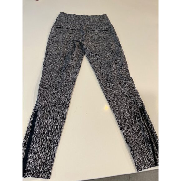 Athleta Black & White Moto Leggings Textured High-Rise Stretchy Ankle-Length Zip - Picture 5 of 9